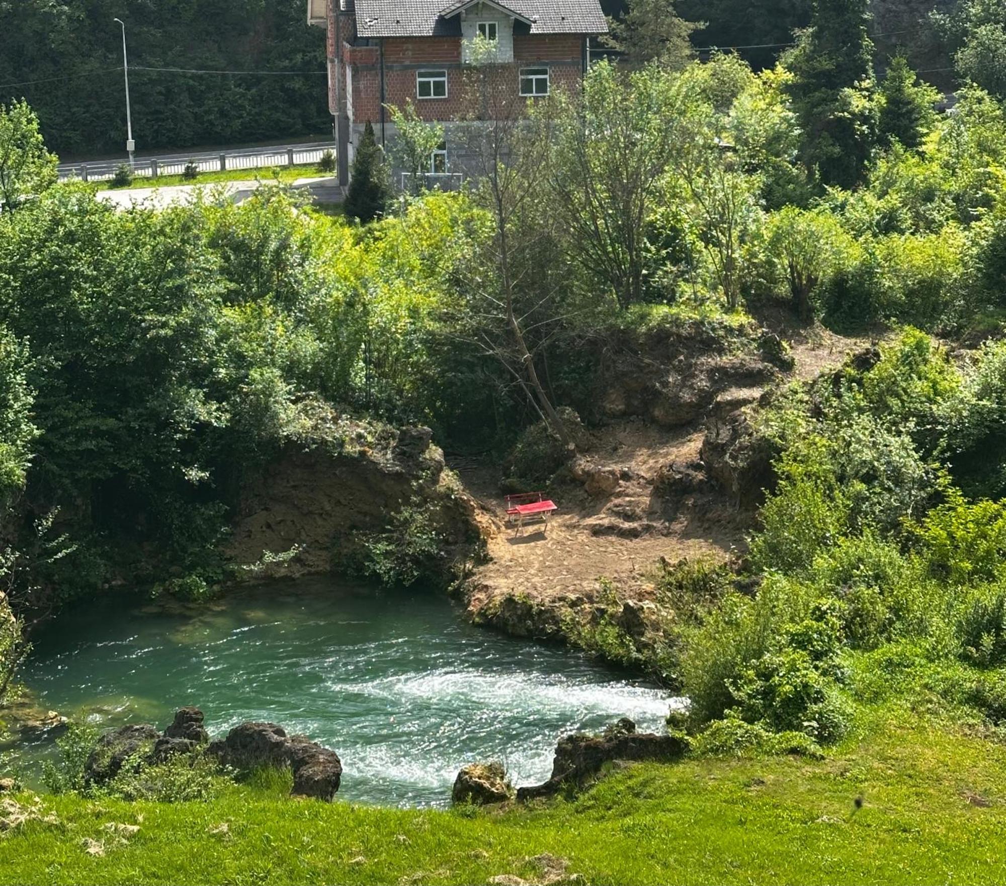 Apart Cobras Jajce Εξωτερικό φωτογραφία