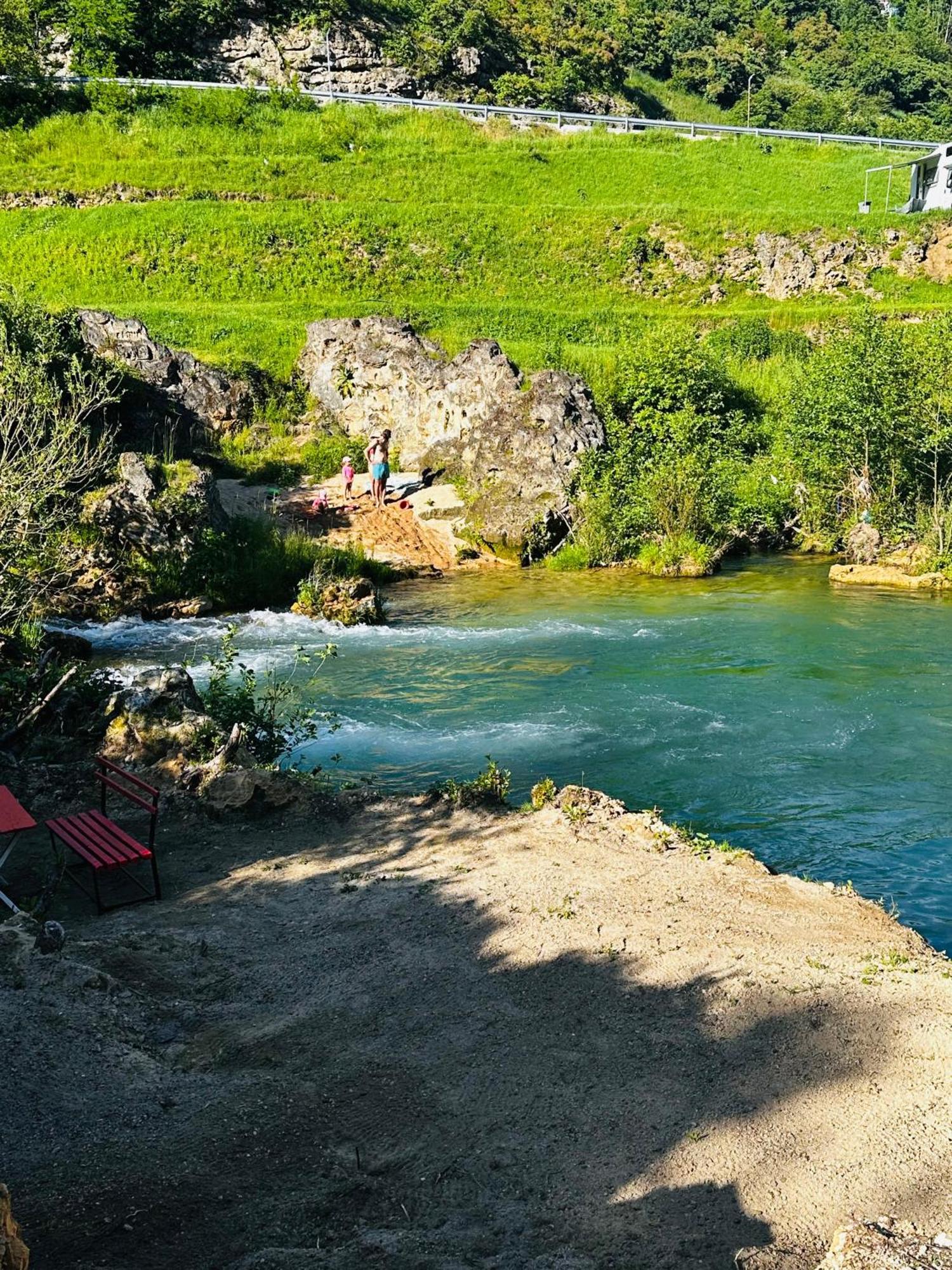 Apart Cobras Jajce Εξωτερικό φωτογραφία
